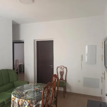 Casa Pedro De Mora *